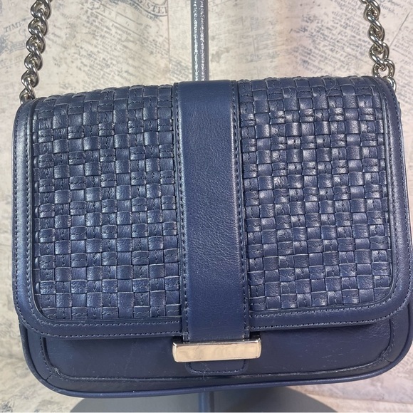 Banana Republic Navy Blue Cross Body Shoulder Bag Basket Weave Flap Closure - Picture 2 of 16